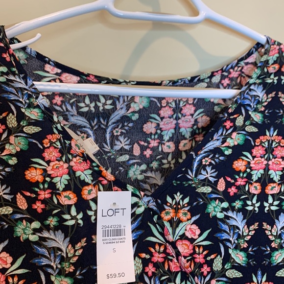 NWT LOFT Rayon top - Picture 6 of 10
